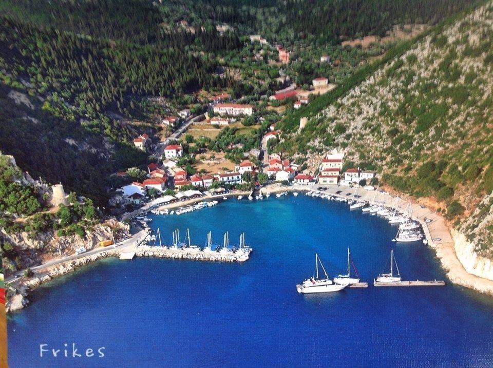 Hotel Nostos Frikes Extérieur photo