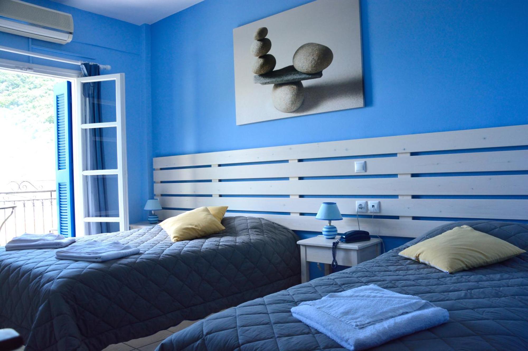 Hotel Nostos Frikes Extérieur photo