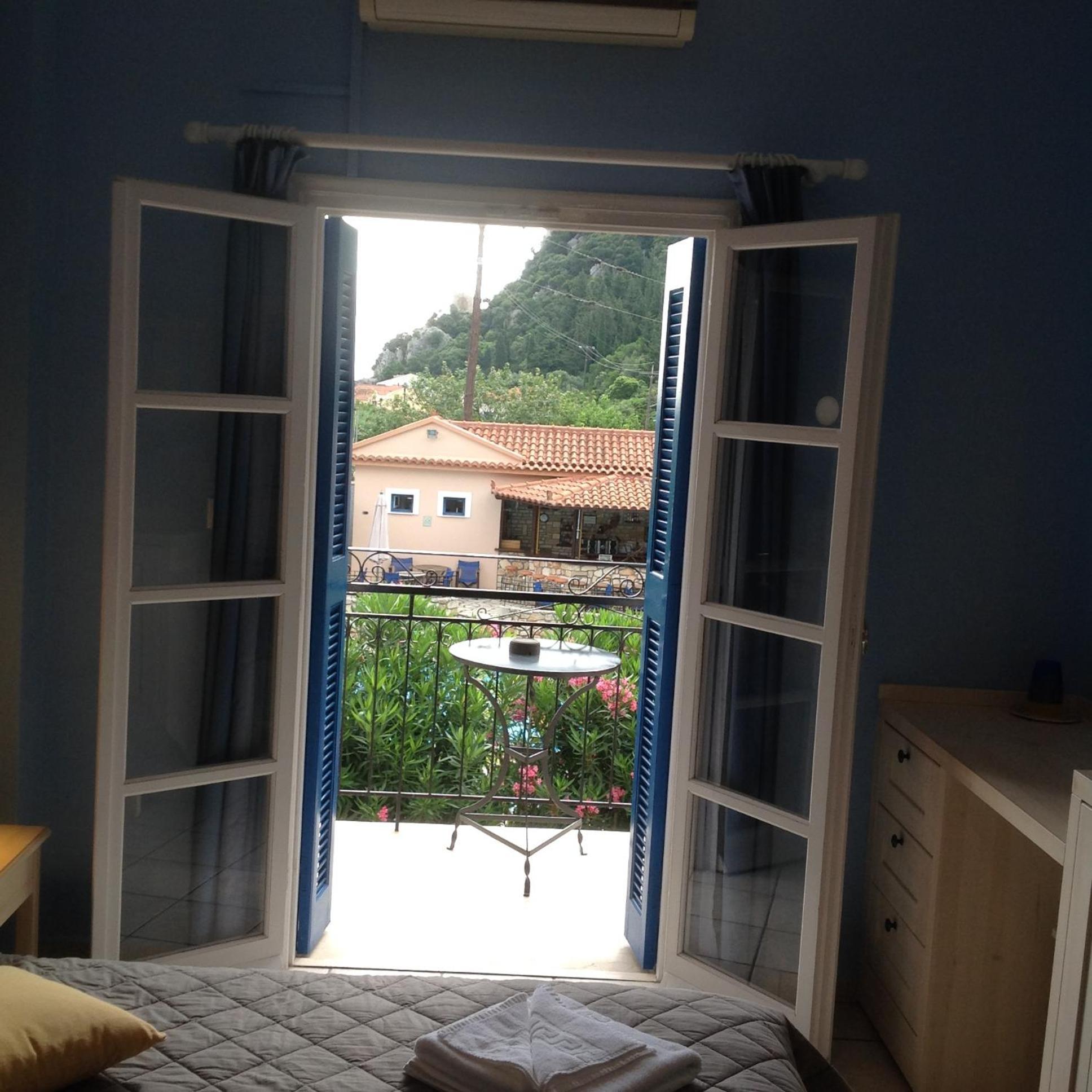 Hotel Nostos Frikes Chambre photo