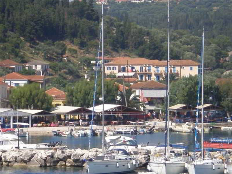 Hotel Nostos Frikes Extérieur photo