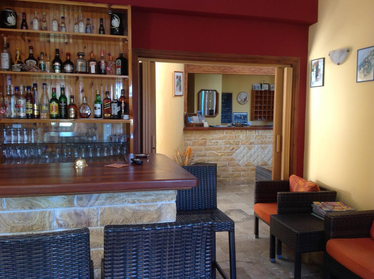 Hotel Nostos Frikes Extérieur photo
