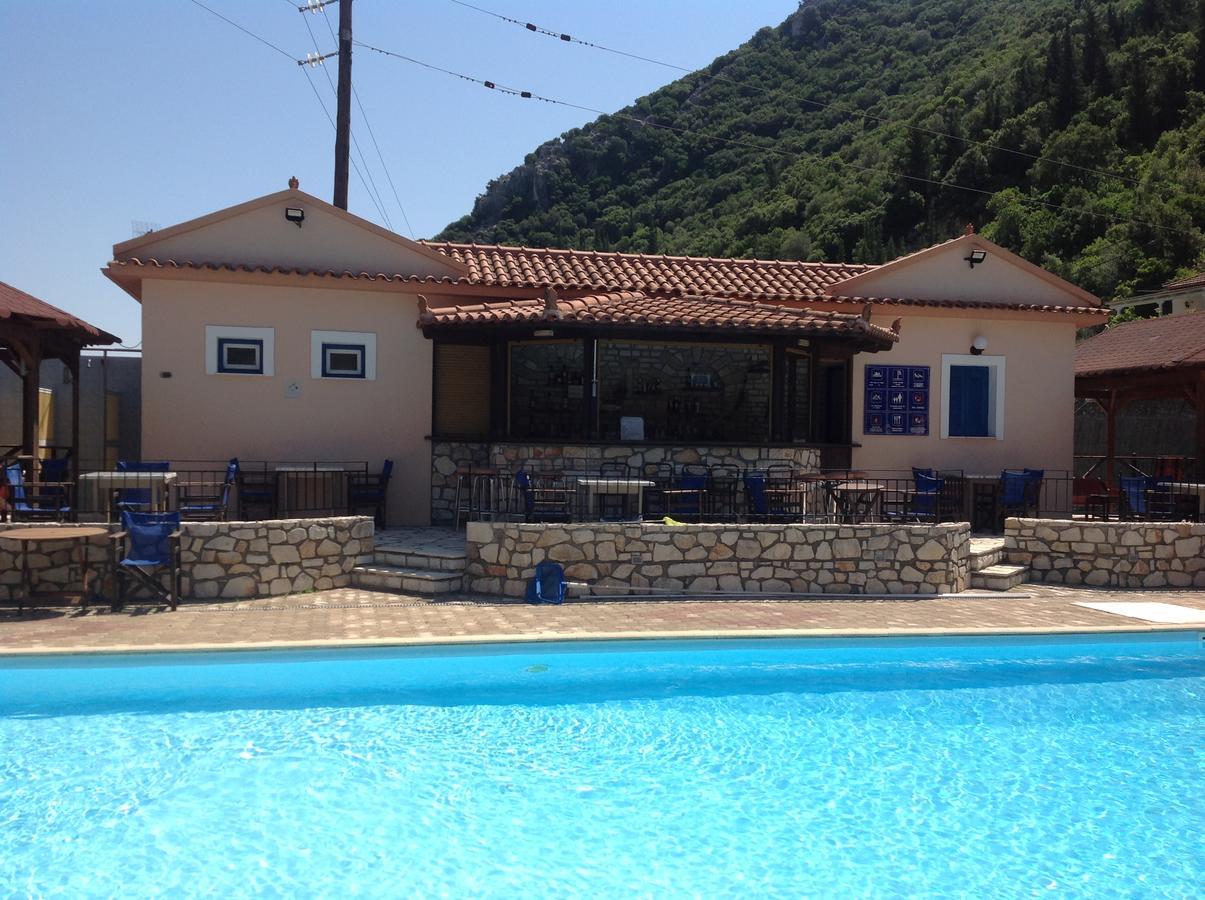 Hotel Nostos Frikes Extérieur photo