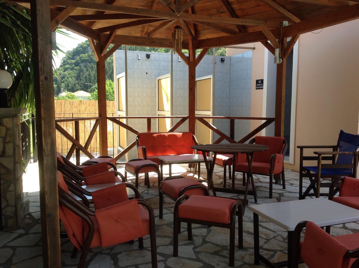 Hotel Nostos Frikes Extérieur photo